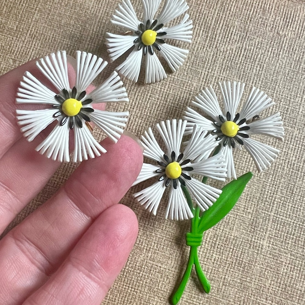 Vintage White and Yellow Floral Brooch and Clip On Earring Set Daisy MCM